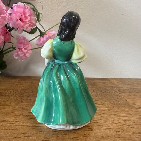 Royal Doulton Georgina‎ Figurine HN2377 Kate Greenaway 1980 Vintage Bone China - Picture 5 of 6